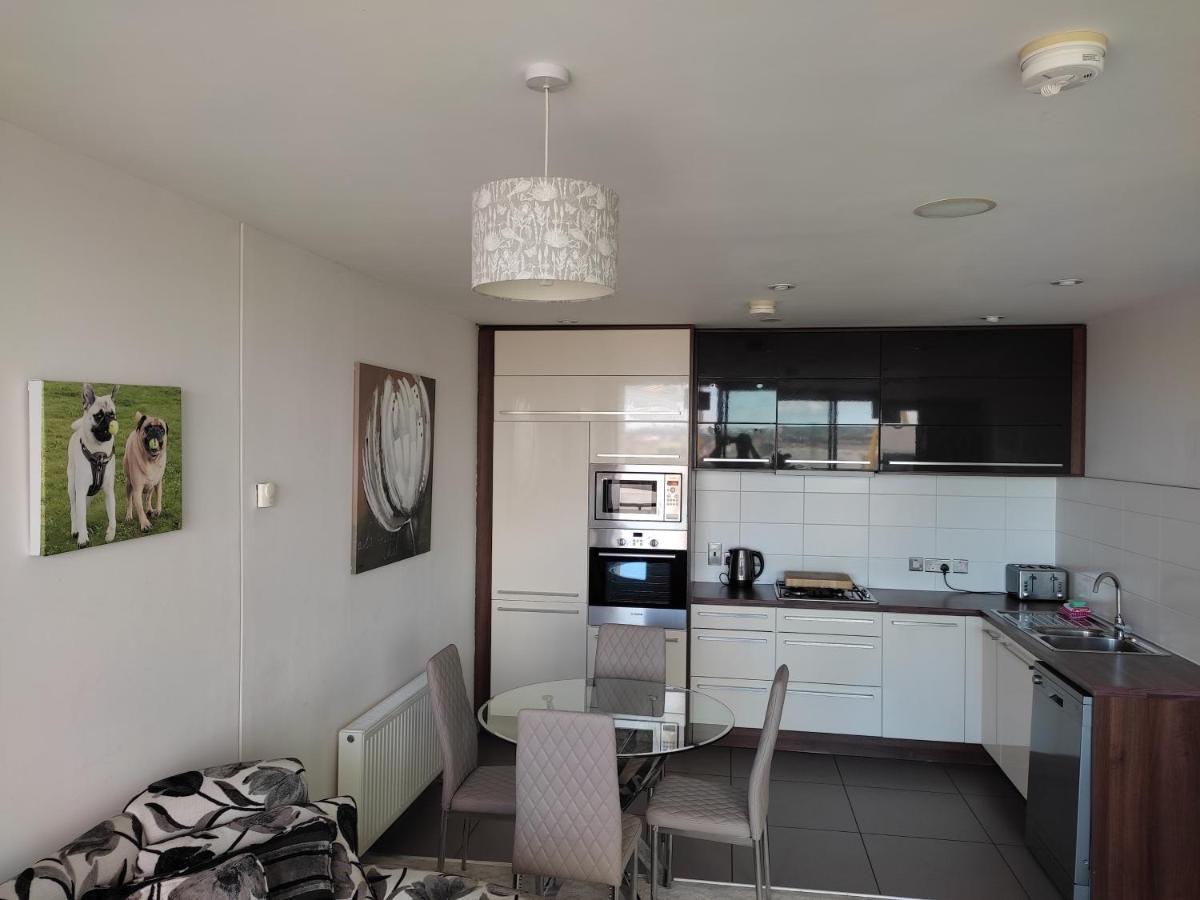 Benji & Milos Apartments Белфаст Екстер'єр фото
